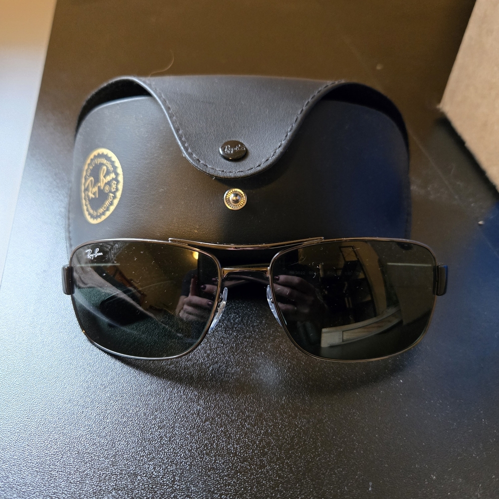 Ray-Ban Black Sunglasses